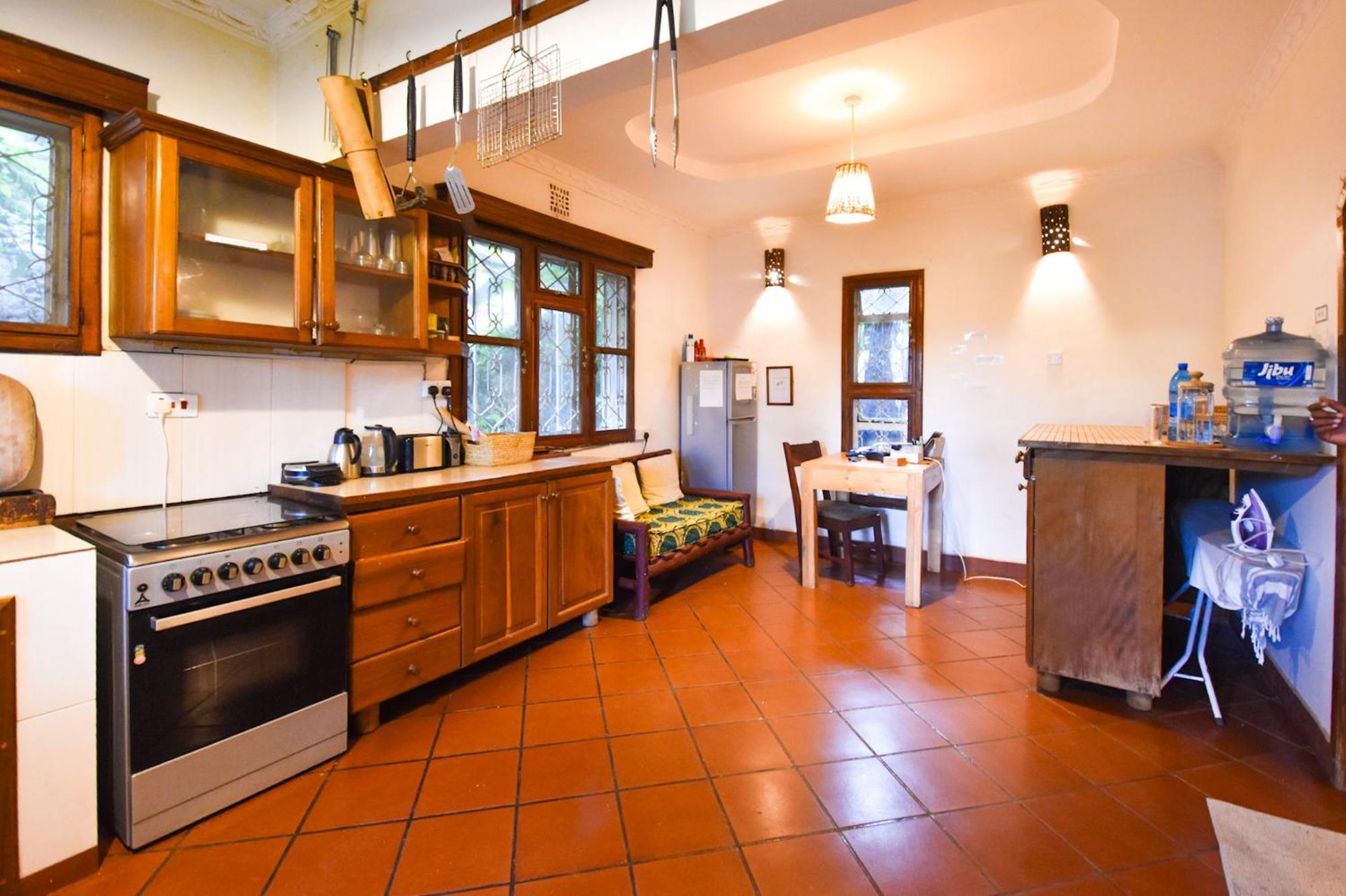 Utamaduni House B&B Аруша Экстерьер фото