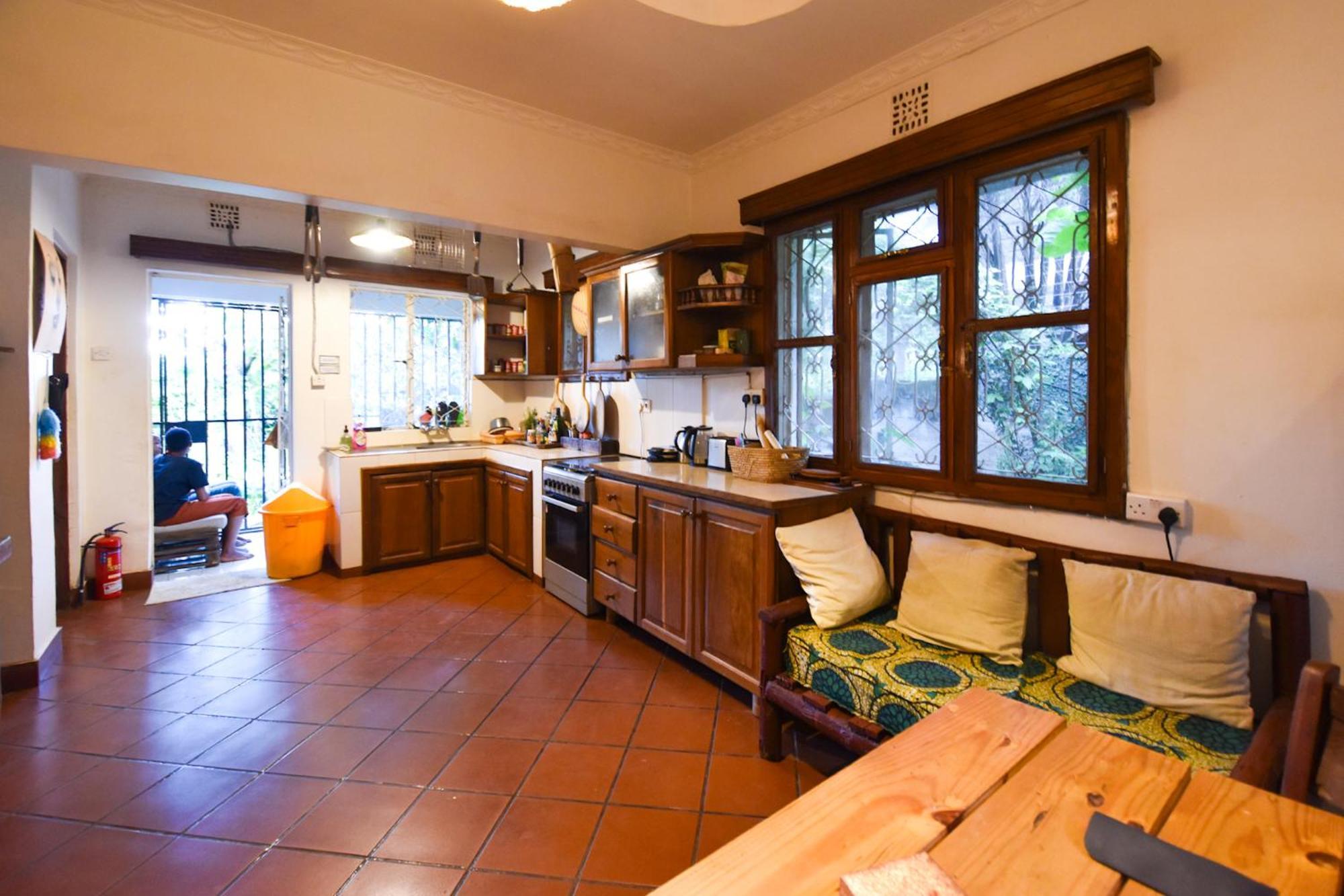 Utamaduni House B&B Аруша Экстерьер фото
