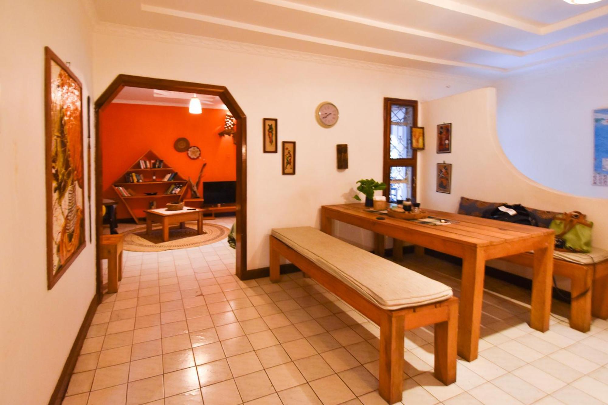 Utamaduni House B&B Аруша Экстерьер фото